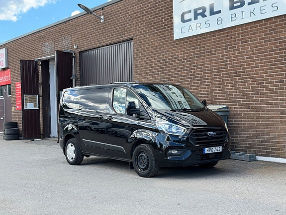 Ford Transit Custom 8 of 13