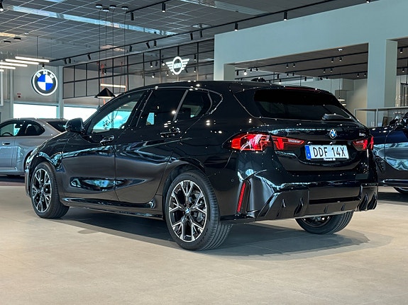 BMW 120 6 of 16