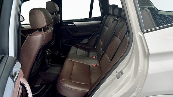 BMW X3 5 of 5