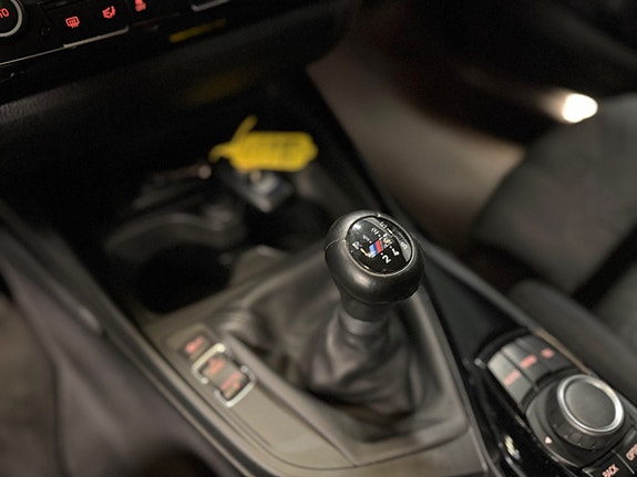 BMW 118d 11 of 25