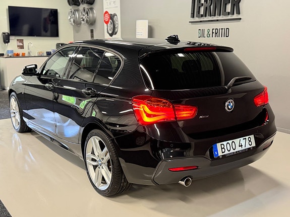 BMW 118d 4 of 5