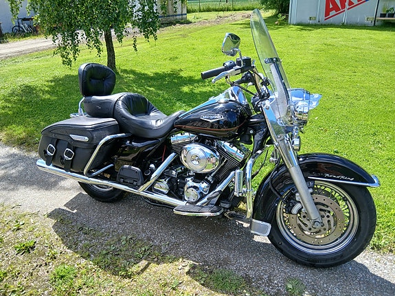 Harley-Davidson Road King Classic 2 of 5