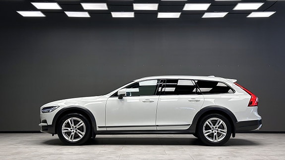 Volvo V90 Cross Country 4 of 5