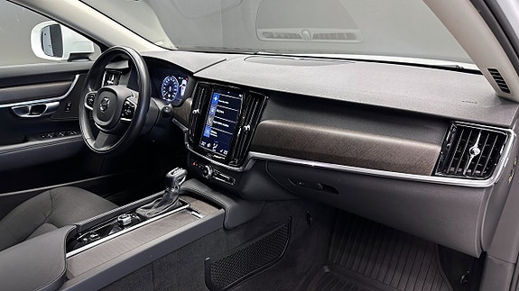 Volvo V90 Cross Country 7 of 20