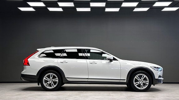 Volvo V90 Cross Country 5 of 5