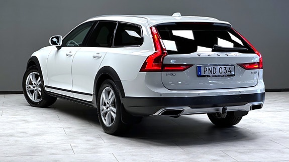 Volvo V90 Cross Country 17 of 20