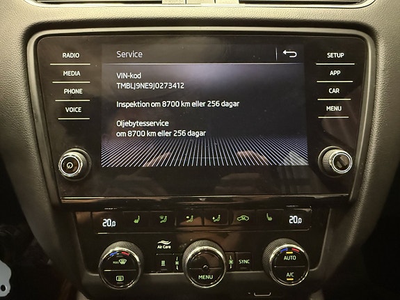 Skoda Octavia Scout 13 of 15