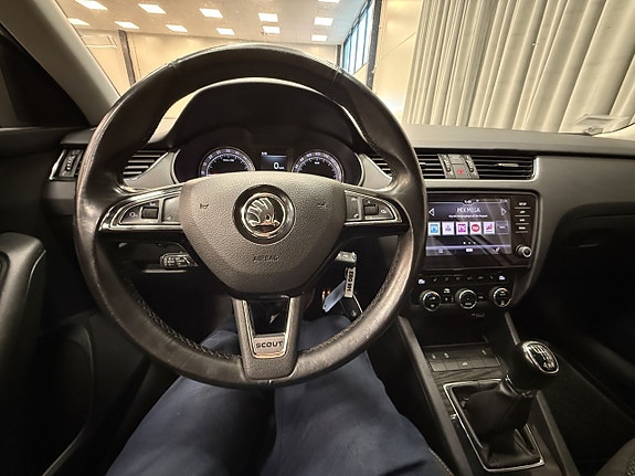 Skoda Octavia Scout 15 of 15