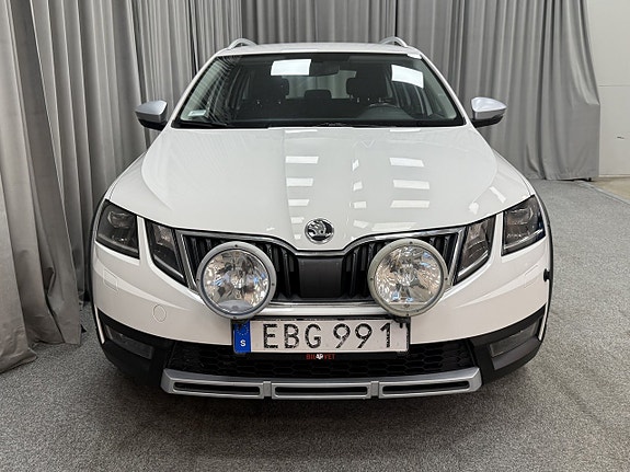 Skoda Octavia Scout 5 of 5
