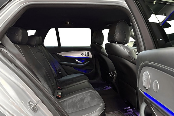 Mercedes-Benz E220 16 of 19