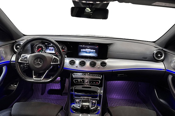 Mercedes-Benz E220 8 of 19