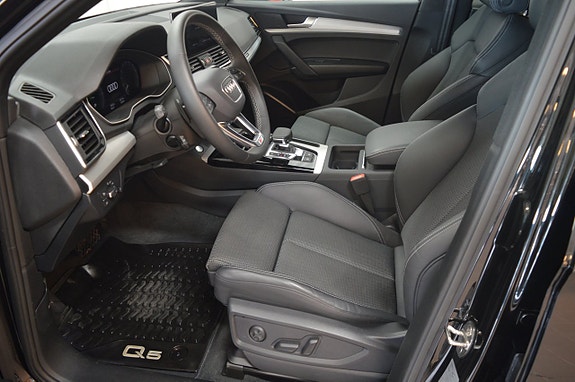 Audi Q5 10 of 22