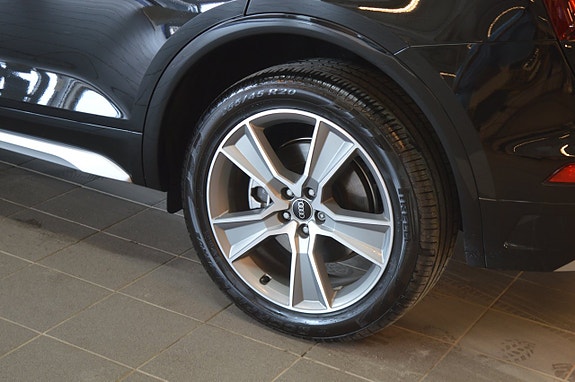 Audi Q5 7 of 22