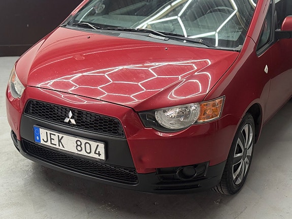 Mitsubishi Colt 4 of 13