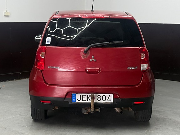 Mitsubishi Colt 11 of 13