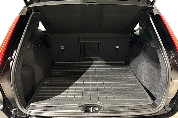 Volvo XC40 19 of 23