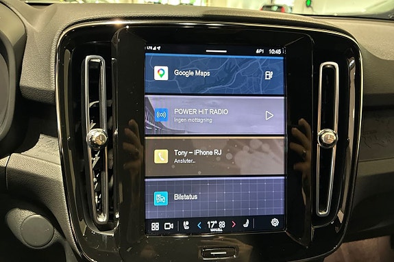 Volvo XC40 11 of 23