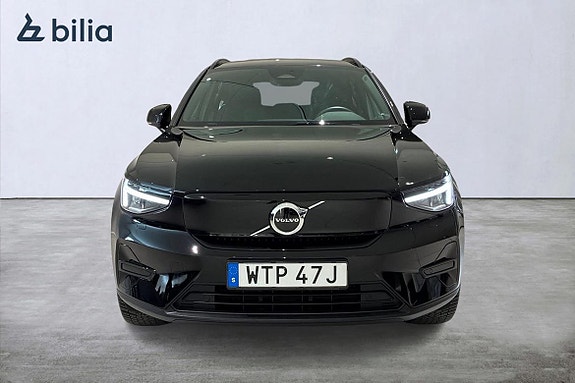 Volvo XC40 5 of 23