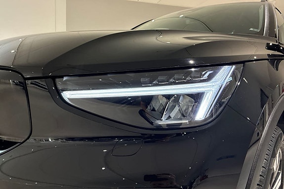 Volvo XC40 22 of 23
