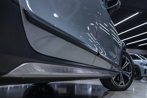 Volvo V90 Cross Country 3 of 5