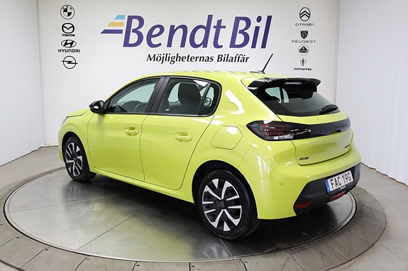 Peugeot 208 7 of 22
