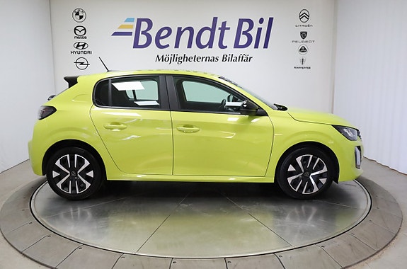 Peugeot 208 12 of 22