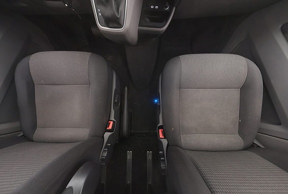 Volkswagen Transporter 15 of 29