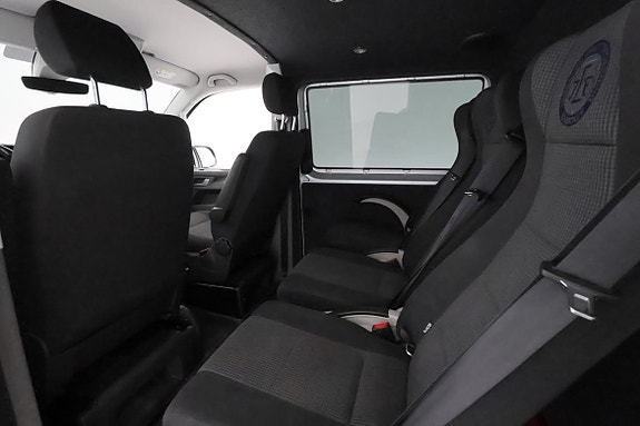 Volkswagen Transporter 16 of 29
