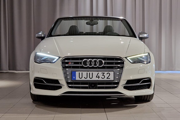 Audi S3 3 of 5