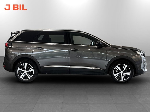 Peugeot 5008 15 of 17