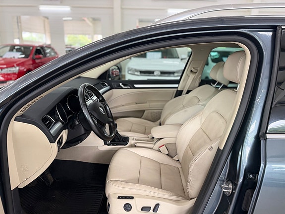 Skoda Superb 8 of 12