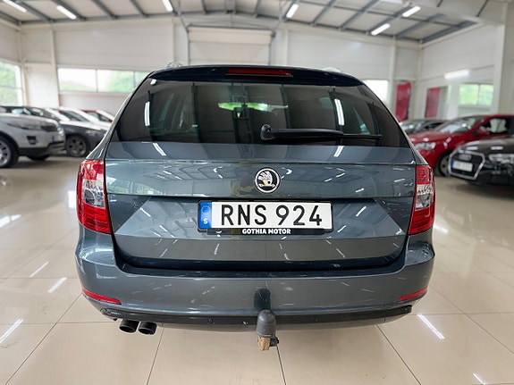 Skoda Superb 5 of 5
