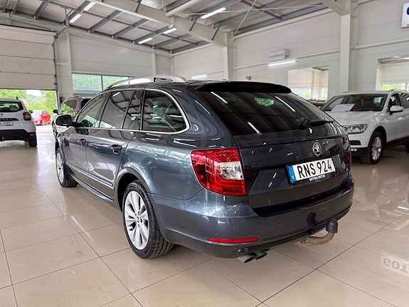 Skoda Superb 6 of 12