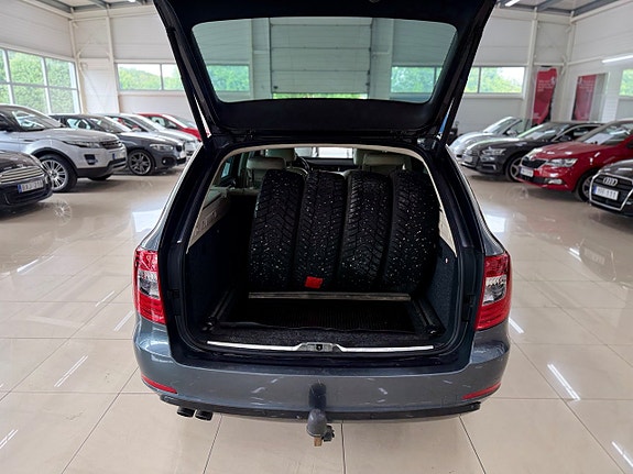 Skoda Superb 12 of 12