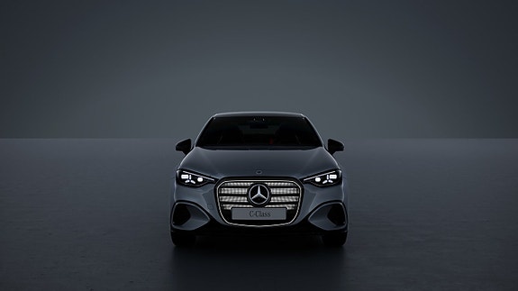 Mercedes-Benz C400 7 of 11