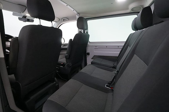 Volkswagen Transporter 16 of 28