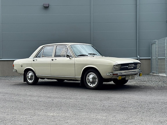 Audi 100 4 of 5