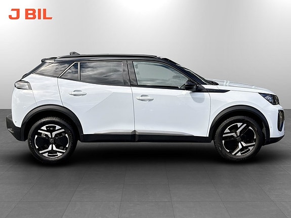 Peugeot 2008 15 of 17