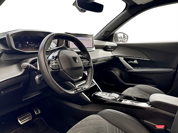 Peugeot 2008 4 of 5