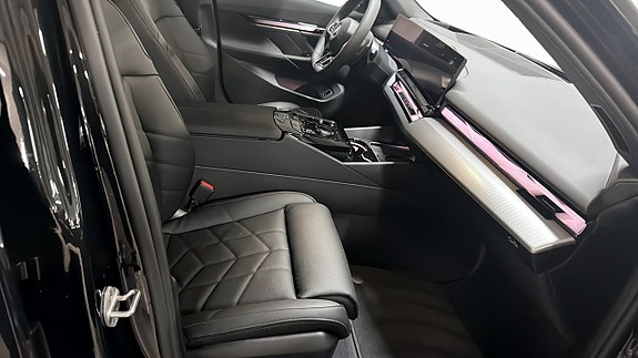BMW 520 3 of 5
