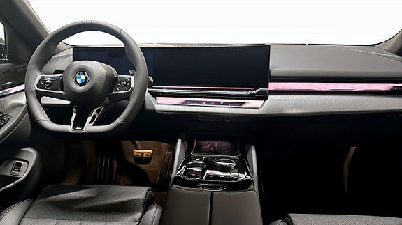 BMW 520 4 of 5