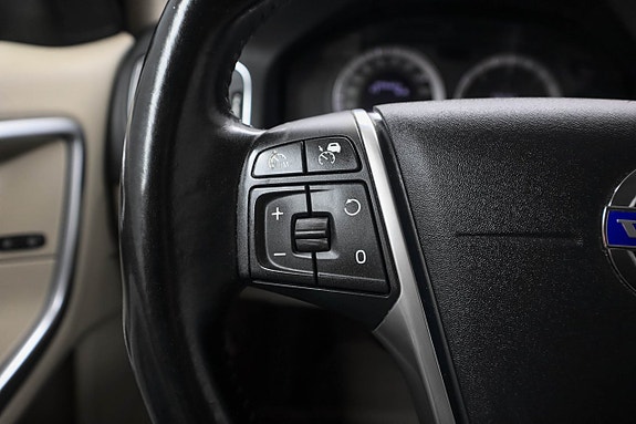 Volvo V60 13 of 26