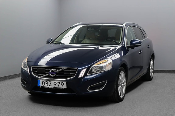 Volvo V60 4 of 5