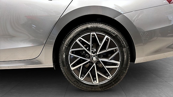 Skoda Octavia 6 of 12