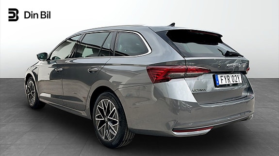 Skoda Octavia 3 of 5