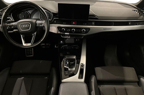 Audi A4 10 of 21