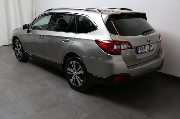 Subaru Outback 3 of 5