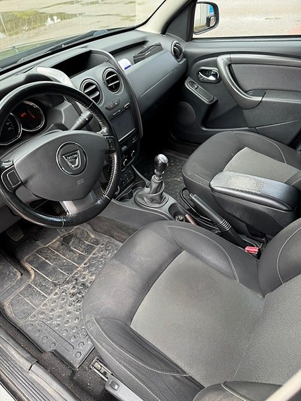 Dacia Duster 5 of 5