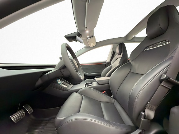 Tesla Model 3 25 of 30