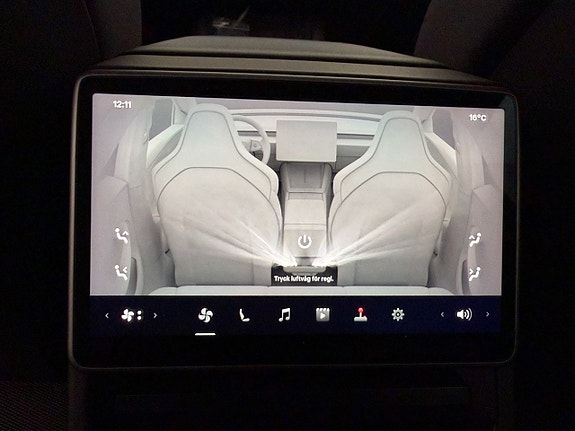 Tesla Model 3 13 of 30
